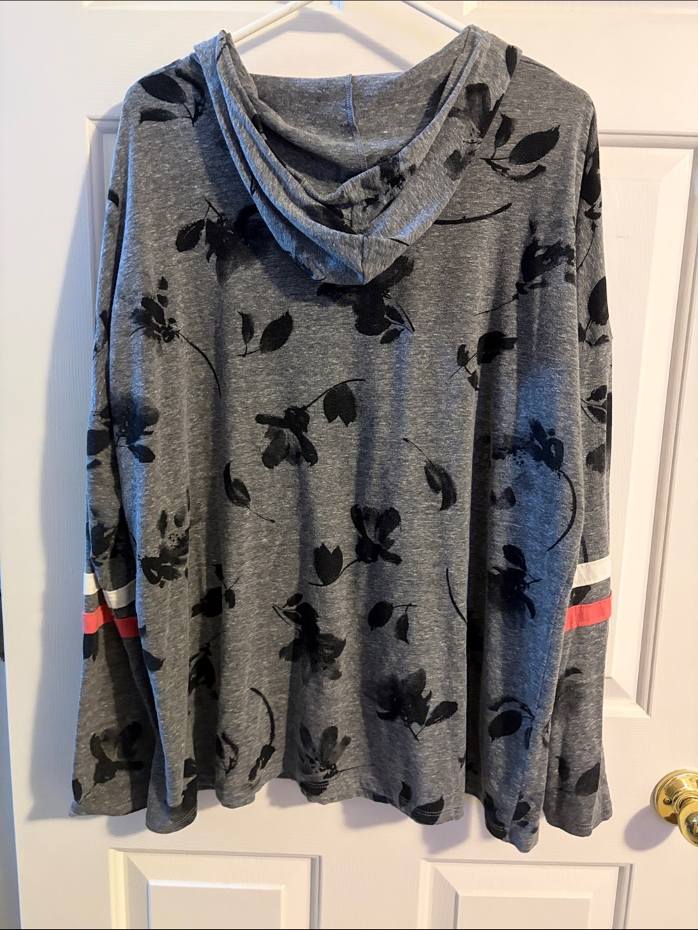 Maurices Gray Hooded Long Sleeve Tee with Black Floral Print and Coral Accents - Picture 3 of 3